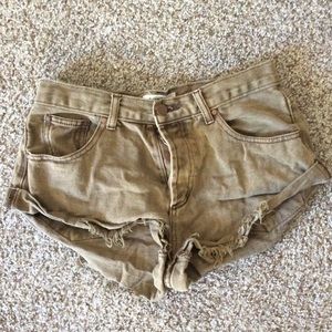 Cut off shorts